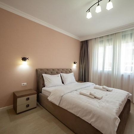 אראד Cozy Deluxe Apartments Near By Mall מראה חיצוני תמונה