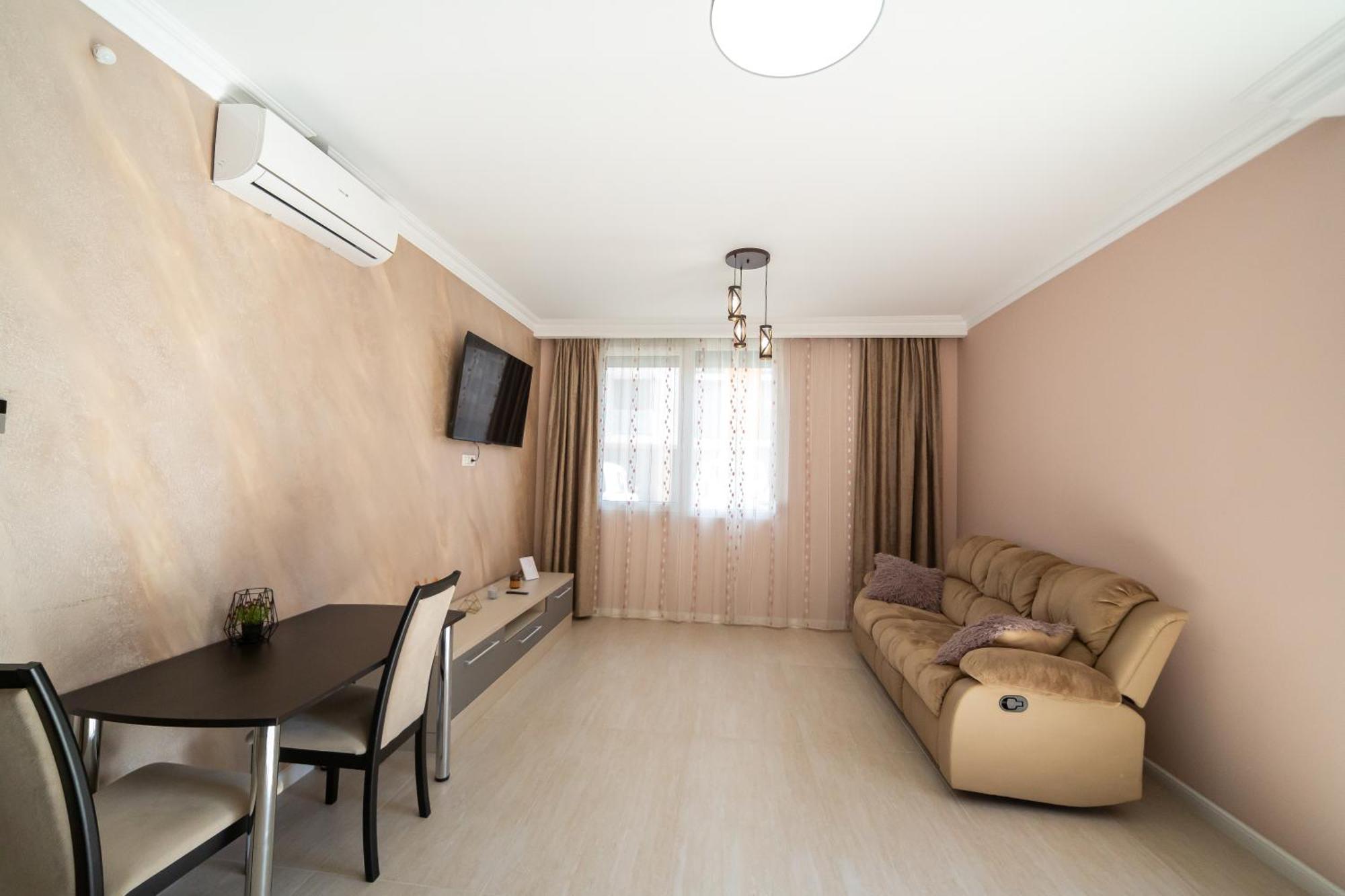 אראד Cozy Deluxe Apartments Near By Mall מראה חיצוני תמונה