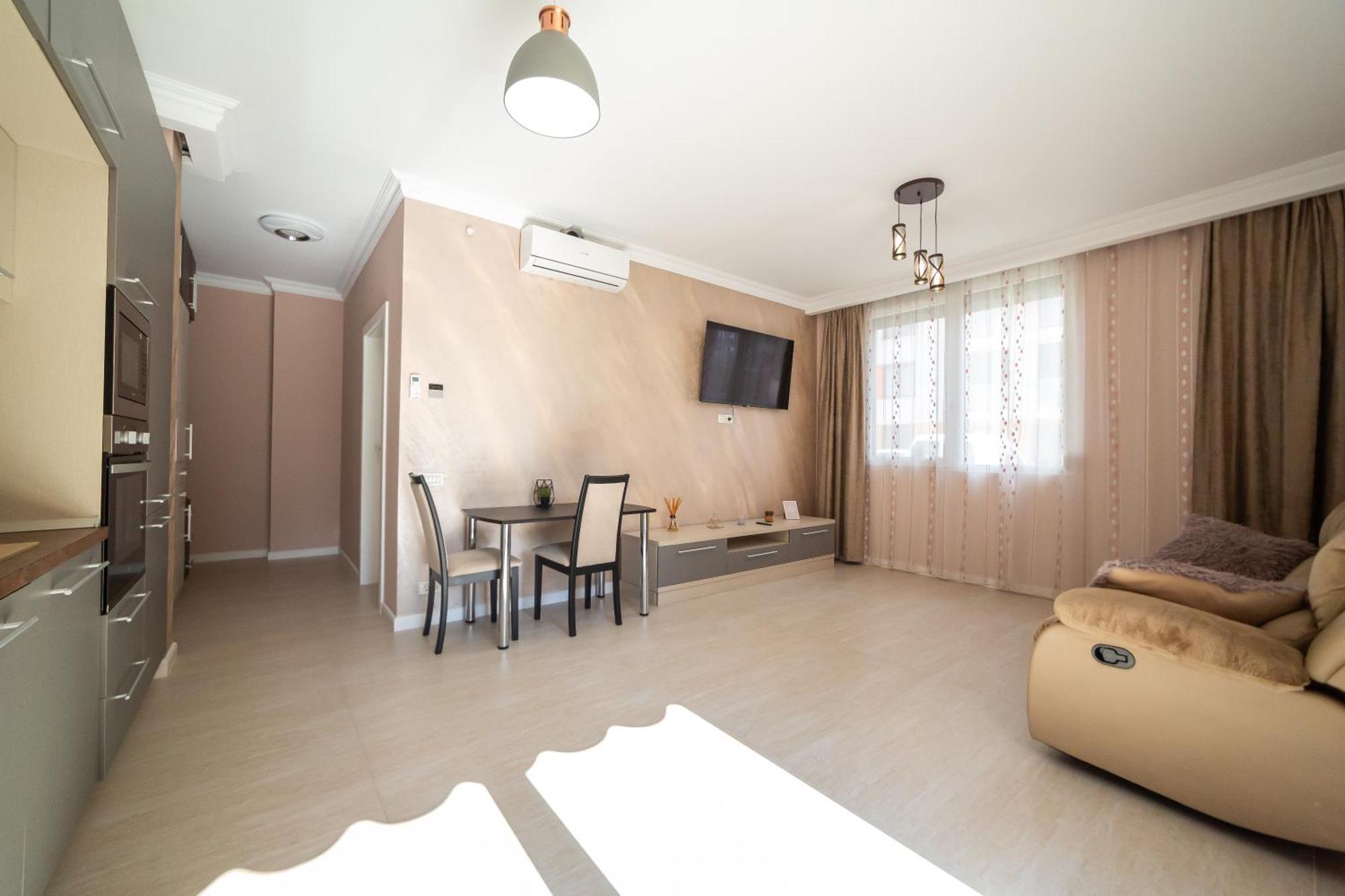 אראד Cozy Deluxe Apartments Near By Mall מראה חיצוני תמונה